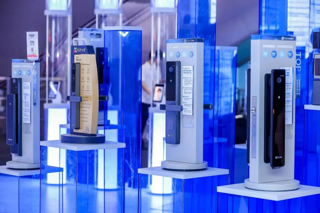 The smart entry range on display: EZVIZ smart locks and video doorbells